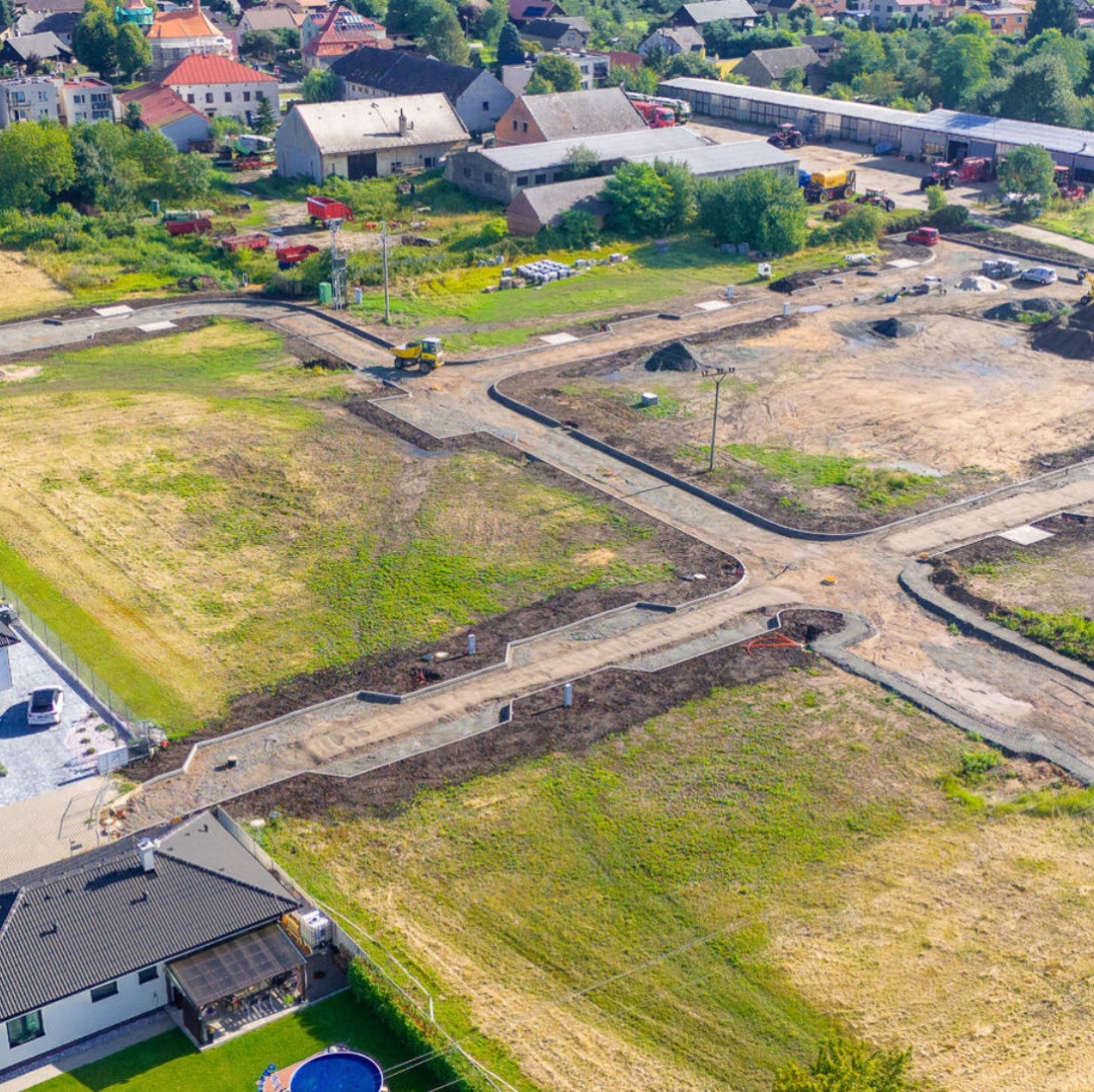 Náhled pozemků s přípravou na budování inženýrských sítí a komunikace