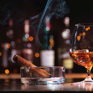 Češi holdují neřestem – alkohol a tabák nás stojí stovky miliard ročně