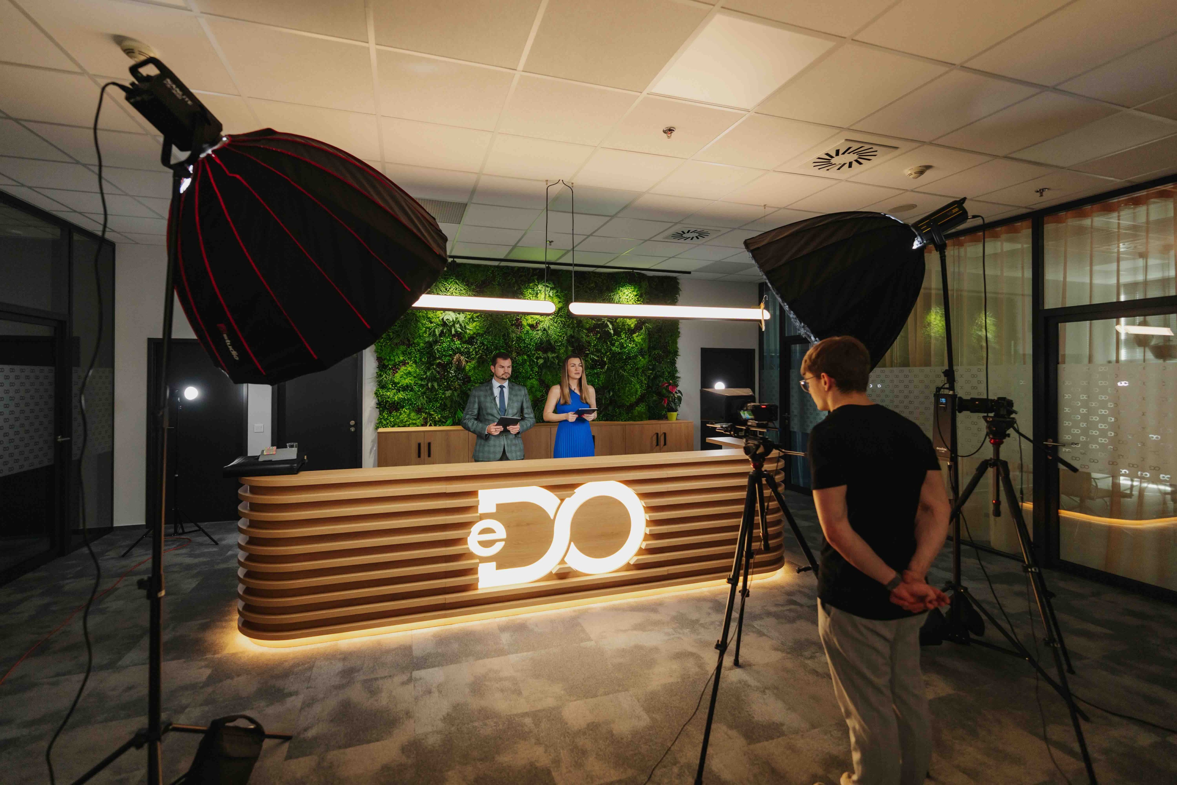 eDO News 10: Celní válka, pravidla pro krypto, investiční strategie v krizi a jak Češi prosázeli polovinu státního rozpočtu